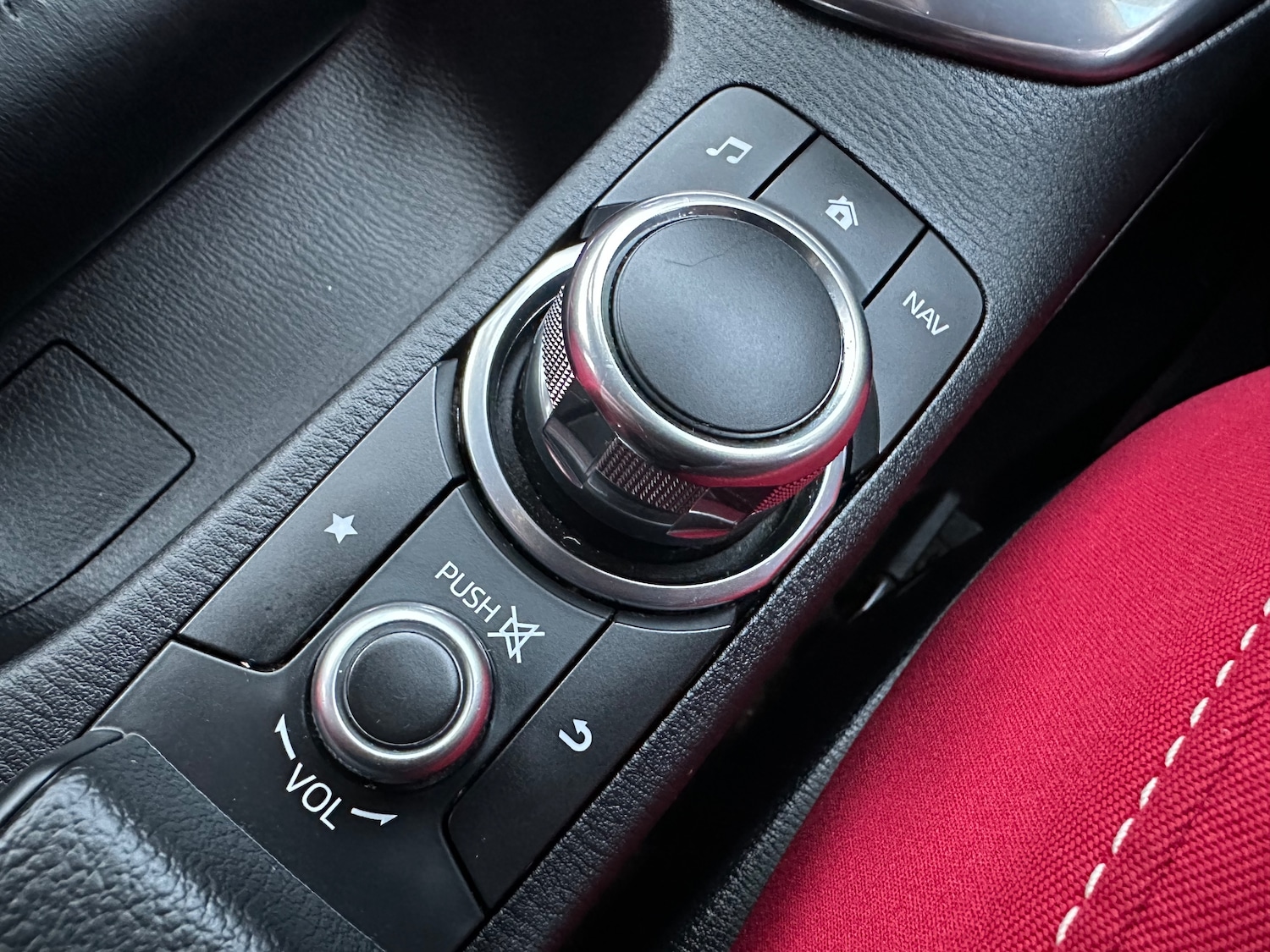 Used Mazda Mazda2 2017 for sale - 77054910: Photo 18