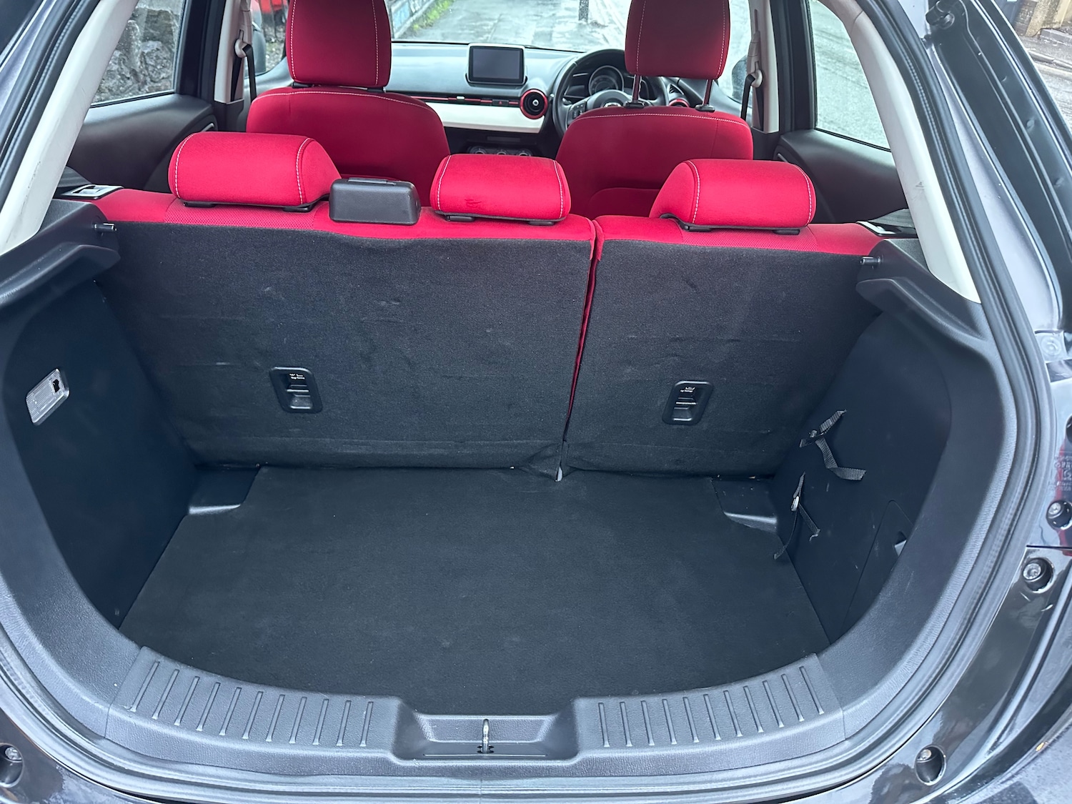 Used Mazda Mazda2 2017 for sale - 77054910: Photo 7