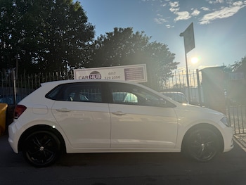 Used Volkswagen Polo 2018 for sale - 79366709: Photo