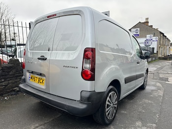 Used Peugeot Partner 2017 for sale - 77563660: Photo