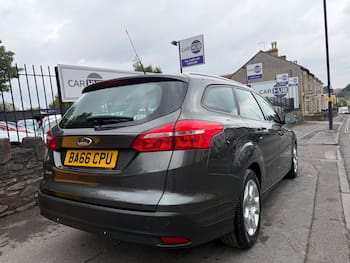 Used Ford Focus 2017 for sale - 79656122: Photo