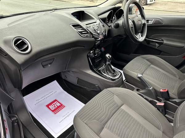 Used Ford Fiesta 2015 for sale - 76236872: Photo 11