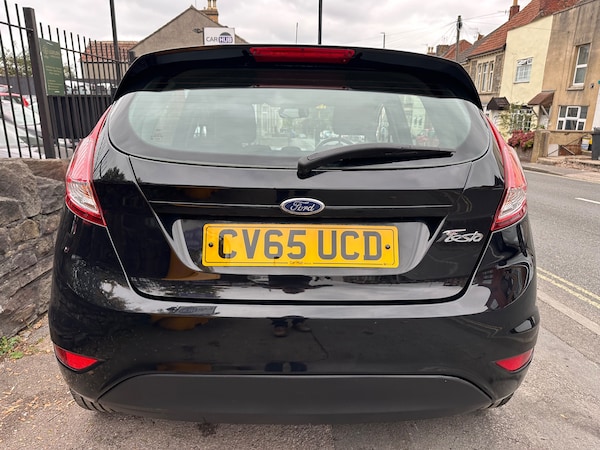 Used Ford Fiesta 2015 for sale - 76236872: Photo 5