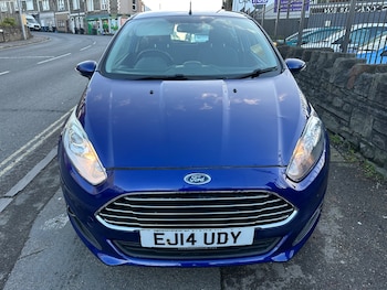 Used Ford Fiesta 2014 for sale - 76685536: Photo