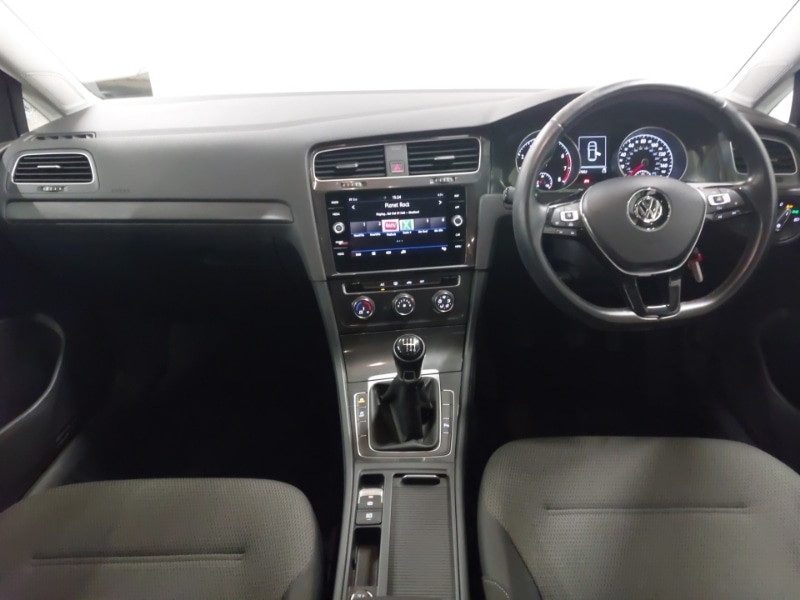 Used Volkswagen Golf 2017 for sale - 77265206: Photo 2