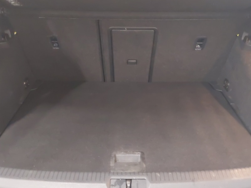 Used Volkswagen Golf 2017 for sale - 77265206: Photo 8