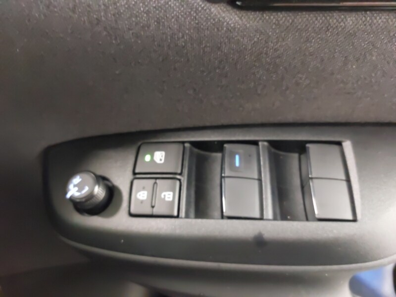 Used Toyota Yaris 2022 for sale - 77352562: Photo 19