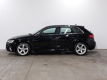 Used Audi A3 2019 for sale - 77201933: Photo