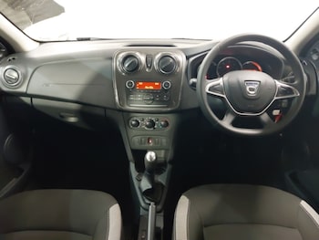 Used Dacia Sandero Stepway 2019 for sale - 78559945: Photo