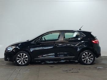 Used Renault Clio 2021 for sale - 75959175: Photo