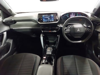 Used Peugeot 2008 2023 for sale - 79086934: Photo