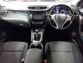 Used Nissan Qashqai 2017 for sale - 78642478: Photo