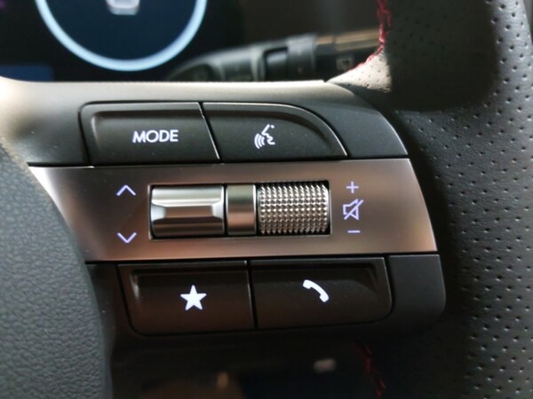 Used Hyundai KONA 2025 for sale - 76289244: Photo 12