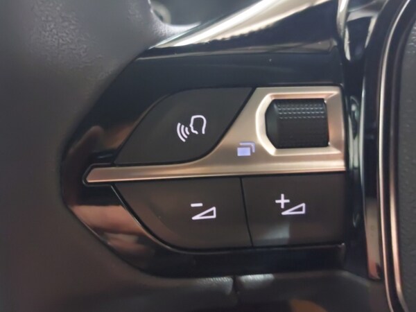 Used Peugeot 208 2023 for sale - 76282049: Photo 13