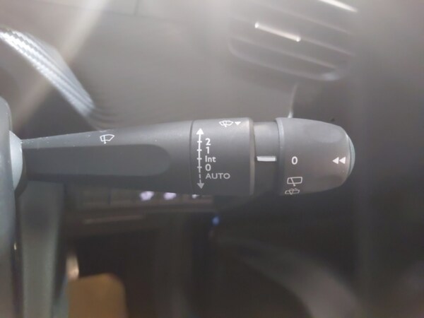 Used Peugeot 208 2023 for sale - 76282049: Photo 14