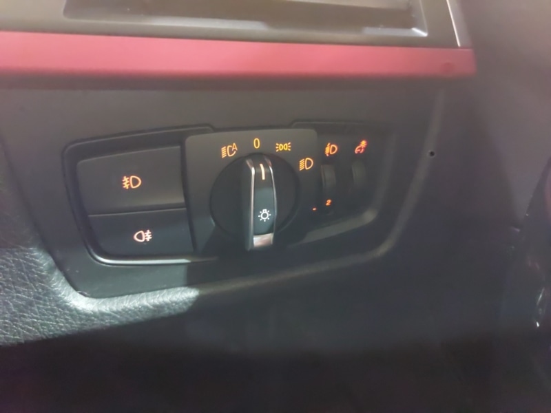 Used BMW 3 Series 2018 for sale - 76150997: Photo 18