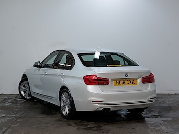Used BMW 3 Series 2018 for sale - 76150997: Photo