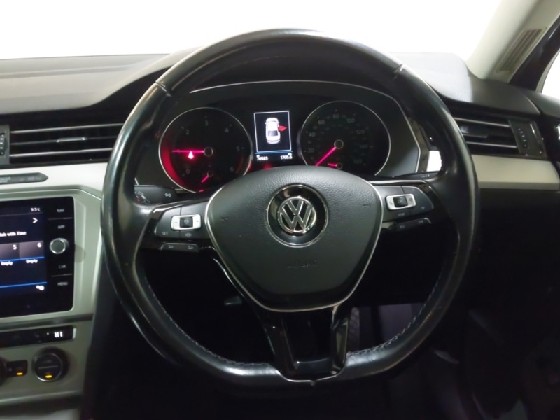 Used Volkswagen Passat 2018 for sale - 76498040: Photo 10