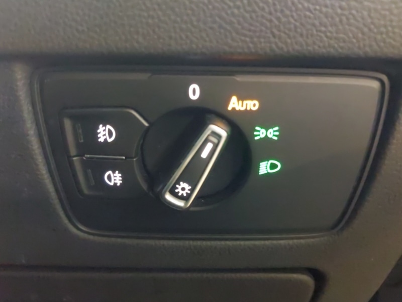 Used Volkswagen Passat 2018 for sale - 76498040: Photo 12