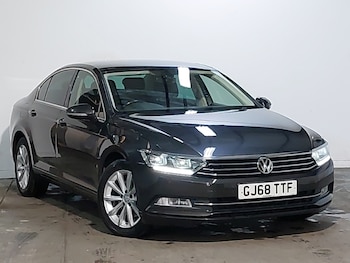 Used Volkswagen Passat 2018 for sale - 76498040: Photo