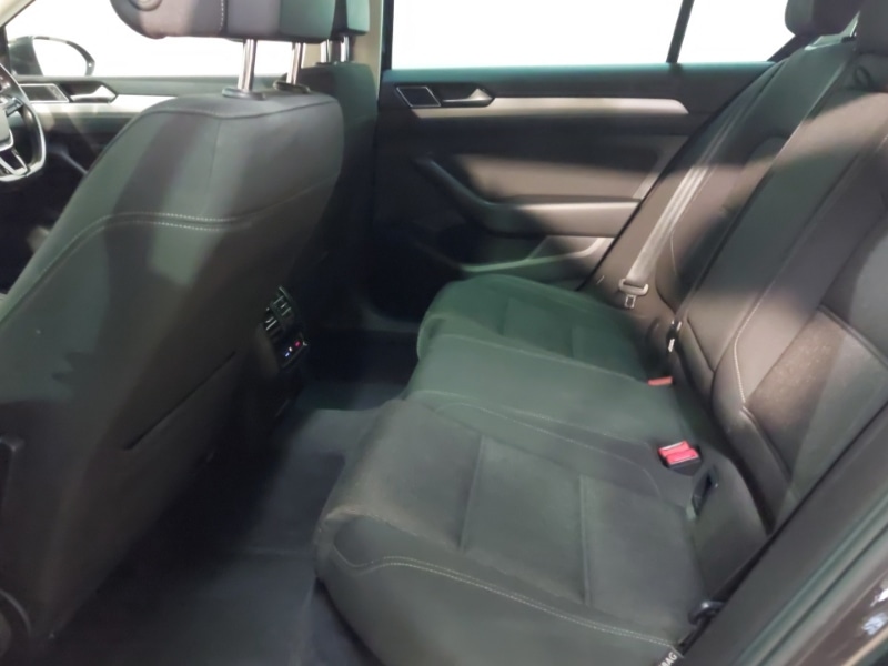 Used Volkswagen Passat 2018 for sale - 76498040: Photo 6