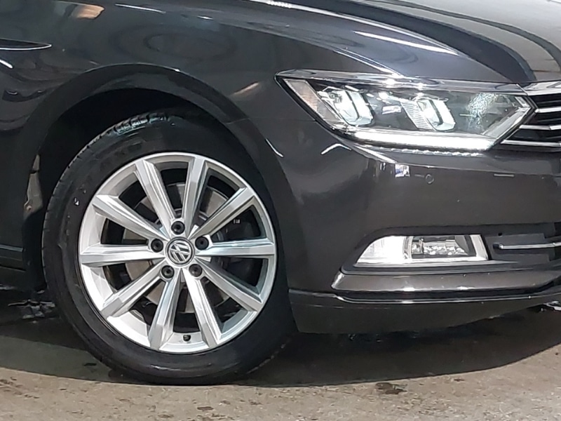 Used Volkswagen Passat 2018 for sale - 76498040: Photo 9