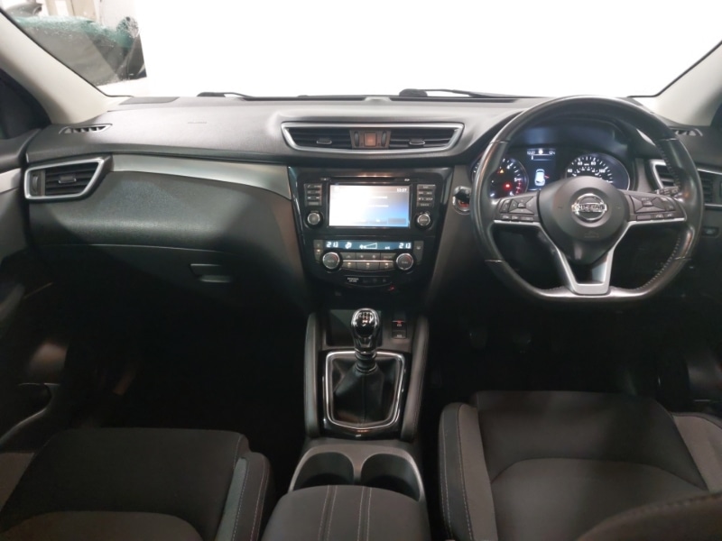 Used Nissan Qashqai 2017 for sale - 78213944: Photo 2