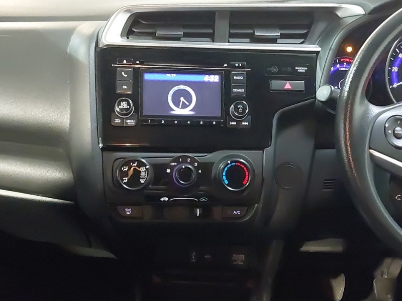 Used Honda Jazz 2018 for sale - 76294081: Photo 11