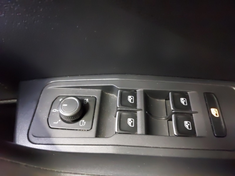 Used Volkswagen T-Roc 2018 for sale - 78046314: Photo 19