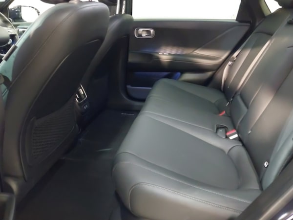 Used Hyundai IONIQ 6 2024 for sale - 76225856: Photo 6