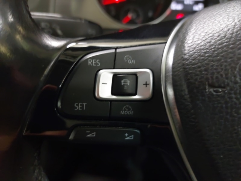 Used Volkswagen Golf 2013 for sale - 77660855: Photo 12