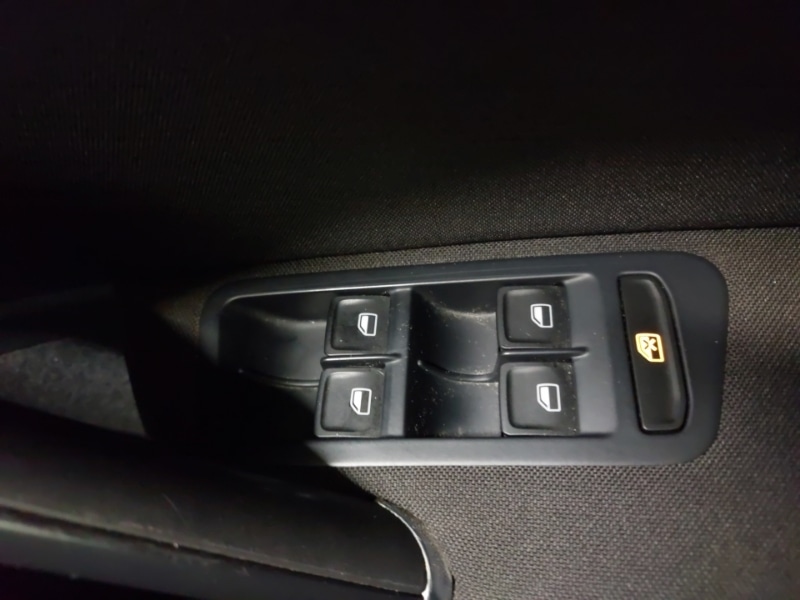 Used Volkswagen Golf 2013 for sale - 77660855: Photo 19