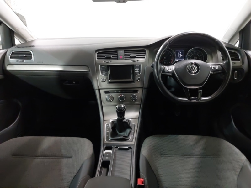 Used Volkswagen Golf 2013 for sale - 77660855: Photo 2