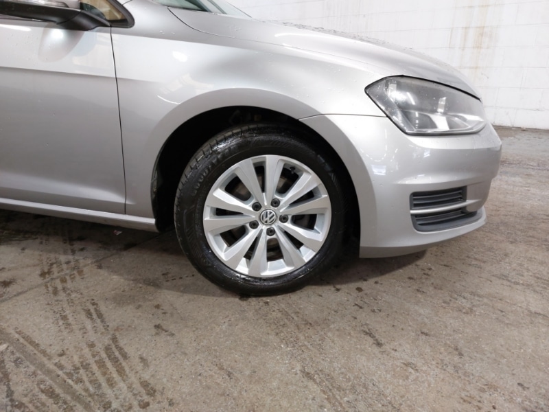 Used Volkswagen Golf 2013 for sale - 77660855: Photo 9