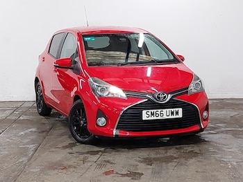 Used Toyota Yaris 2017 for sale - 79615302: Photo