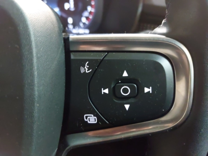 Used Volvo XC40 2021 for sale - 76487890: Photo 13