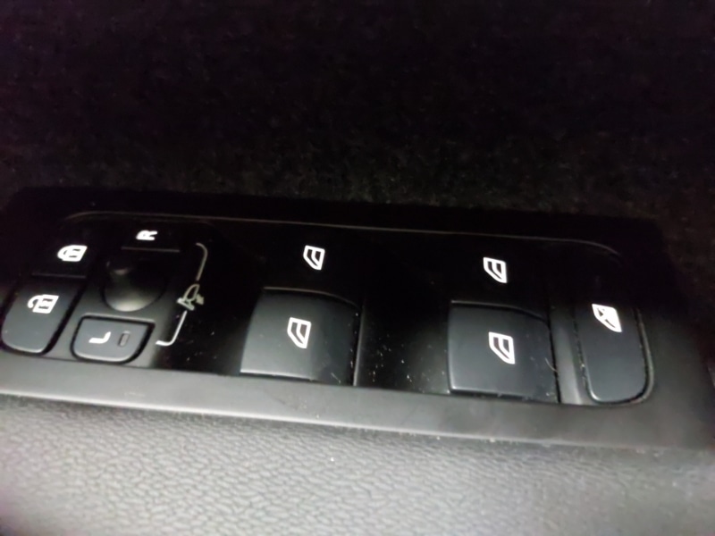 Used Volvo XC40 2021 for sale - 76487890: Photo 19