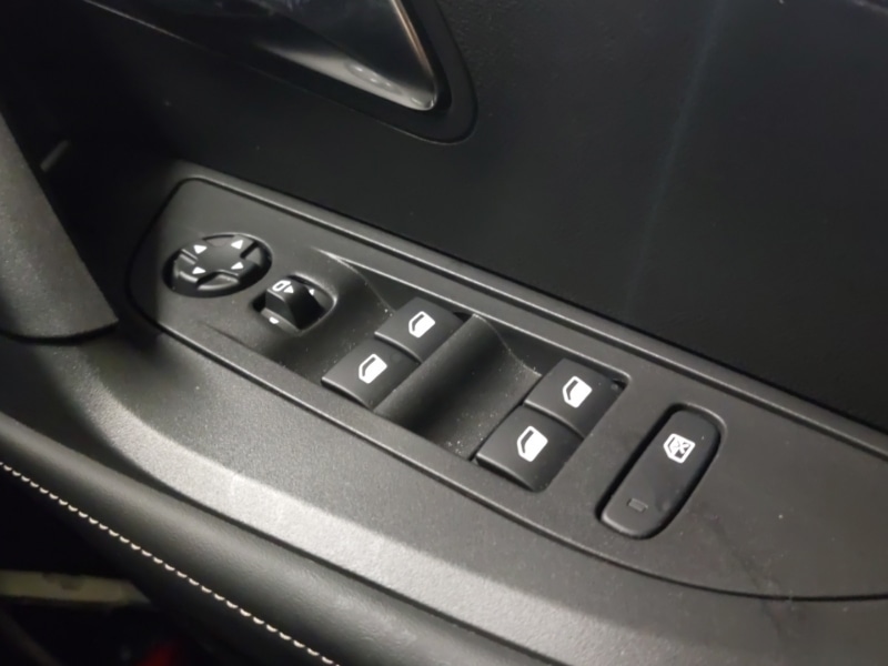 Used Peugeot 2008 2024 for sale - 76736986: Photo 19