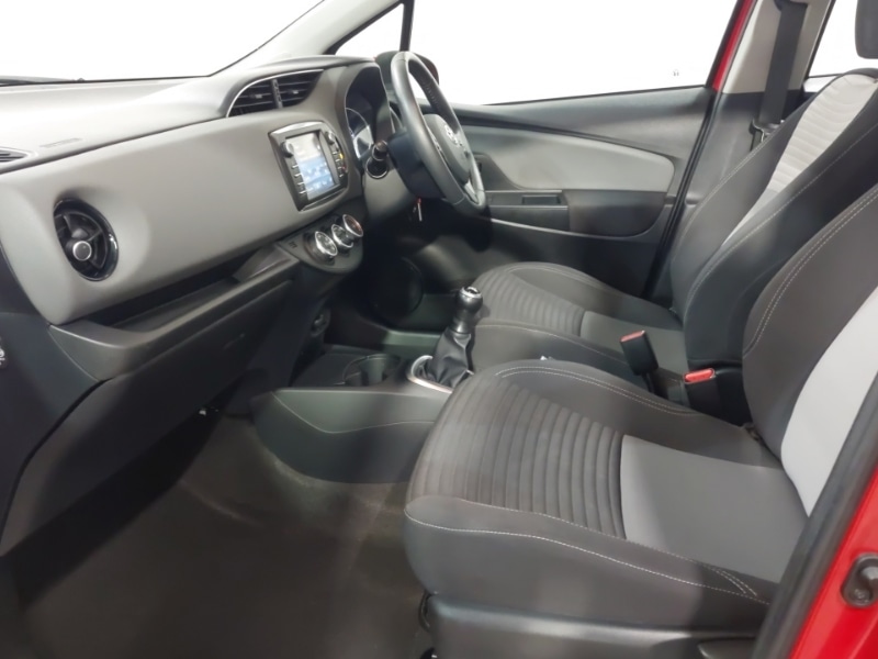 Used Toyota Yaris 2019 for sale - 77371160: Photo 5