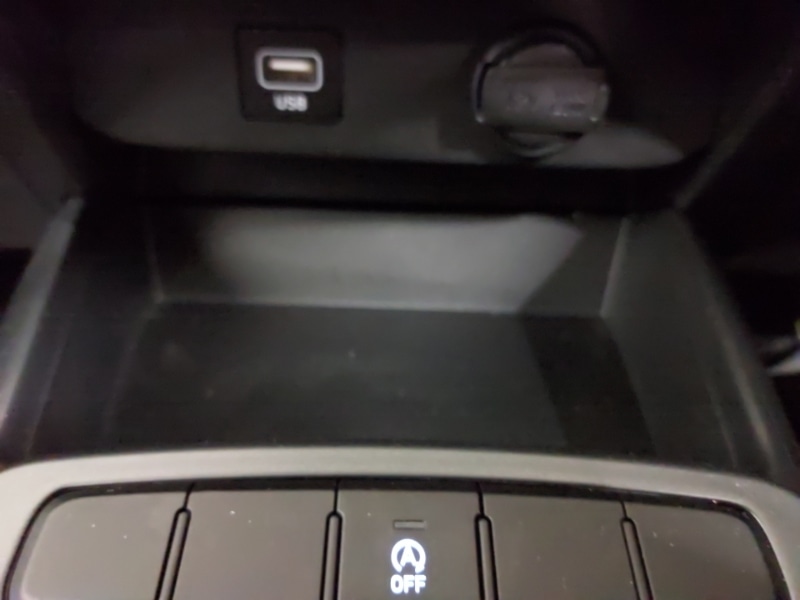 Used Hyundai i10 2023 for sale - 76713515: Photo 17