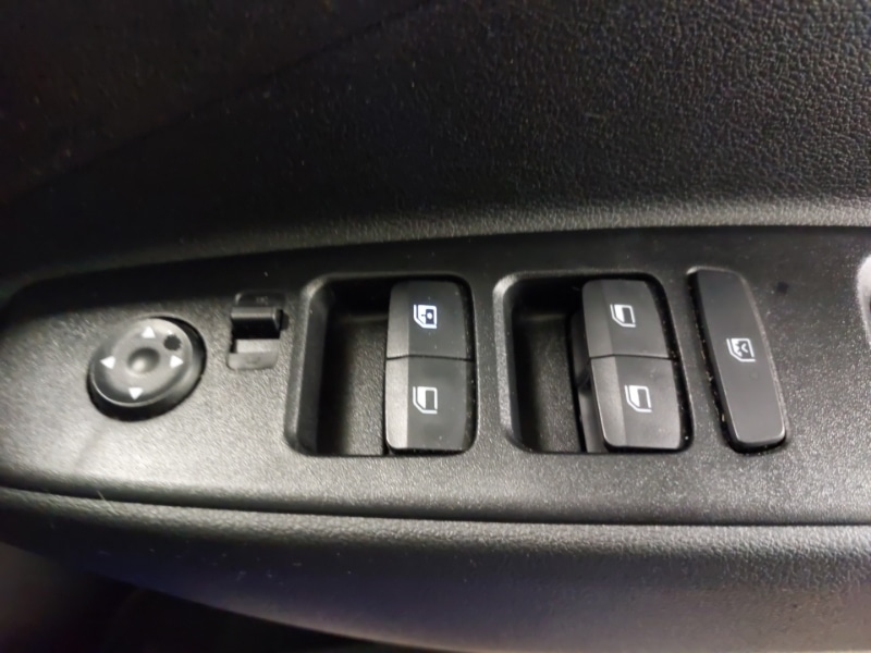 Used Hyundai i10 2023 for sale - 76713515: Photo 19