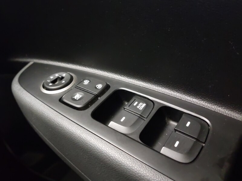 Used Hyundai i10 2019 for sale - 78147210: Photo 17