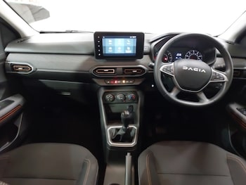 Used Dacia Sandero Stepway 2023 for sale - 78478398: Photo