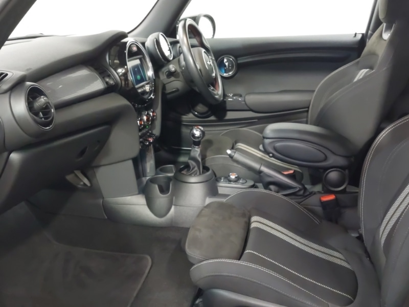 Used MINI Hatch 2020 for sale - 78065970: Photo 5