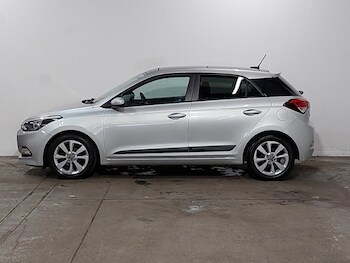 Used Hyundai i20 2016 for sale - 77907683: Photo