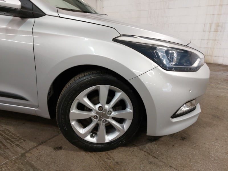 Used Hyundai i20 2016 for sale - 77907683: Photo 9