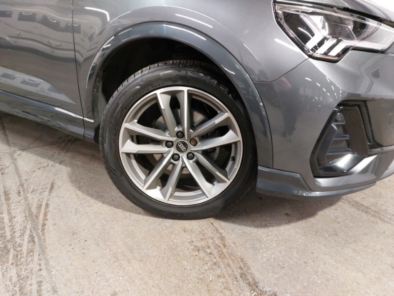 Used Audi Q3 2023 for sale - 77095121: Photo 9