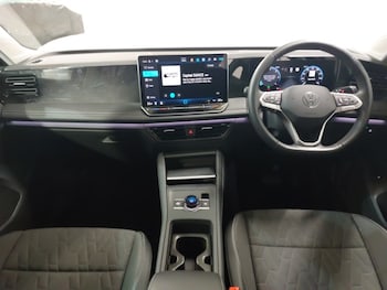 Used Volkswagen Tiguan 2024 for sale - 78202640: Photo