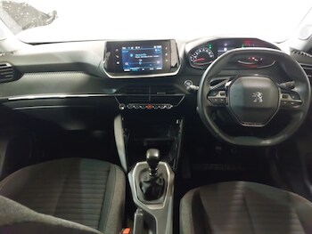 Used Peugeot 2008 2021 for sale - 78238119: Photo