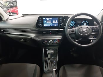 Used Hyundai i20 2023 for sale - 78441013: Photo
